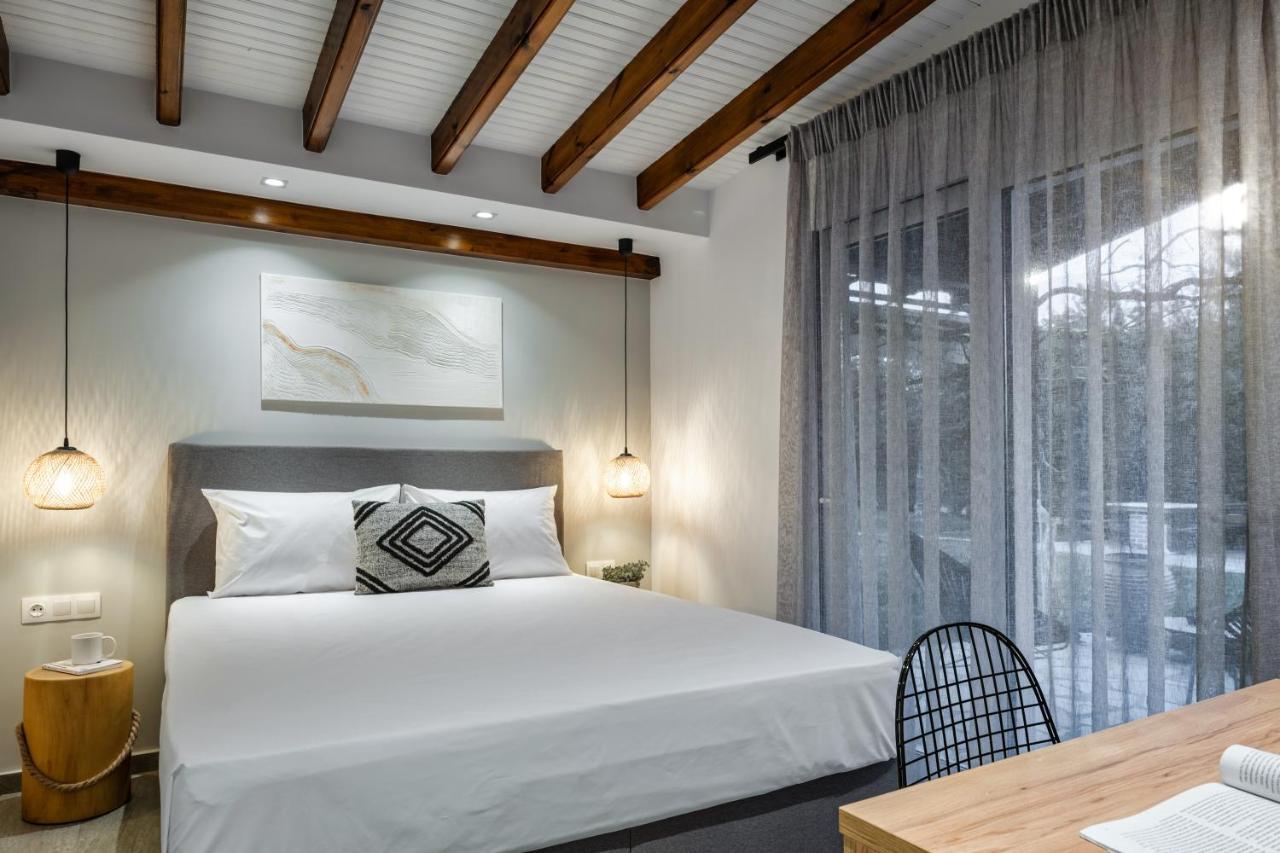 Coel Luxury Suites By Rentalspro Services - Potidea Halkidiki Nea Poteidaia Exterior foto